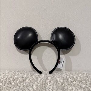 Disney Black Mickey Mouse Ear Headband